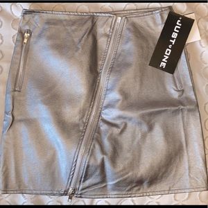 Sliver/metallic skirt